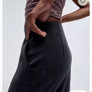 Lululemon Athletica black Pencil Skirt